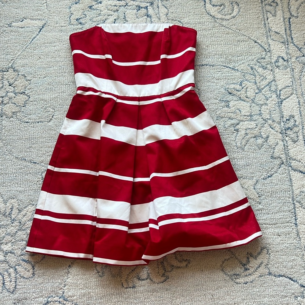 Vineyard Vines strapless striped dress Sz 10